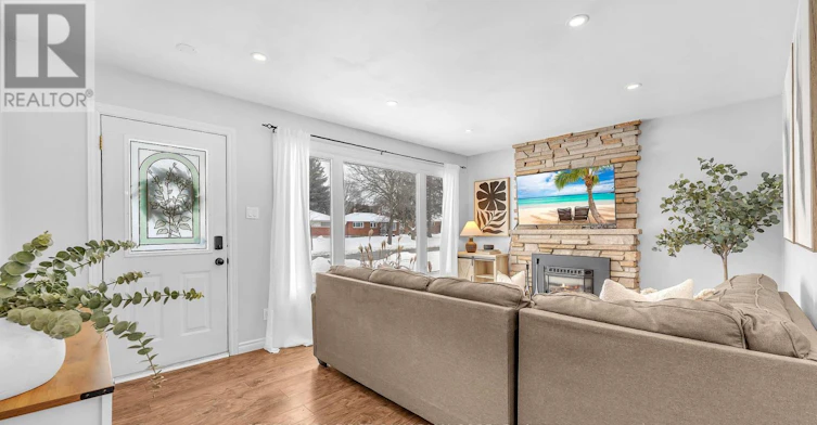 UPPER-238 Mcnay Street, London, ON, N5Y 1L4 - 2