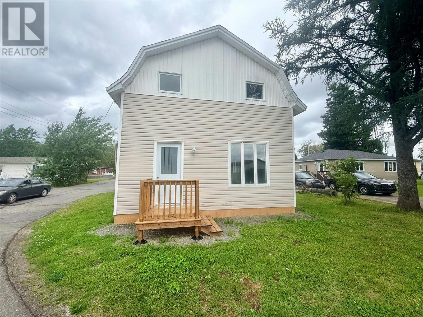 2 Eighteenth Avenue, Grand Falls-Windsor, NL, A2B 1A2