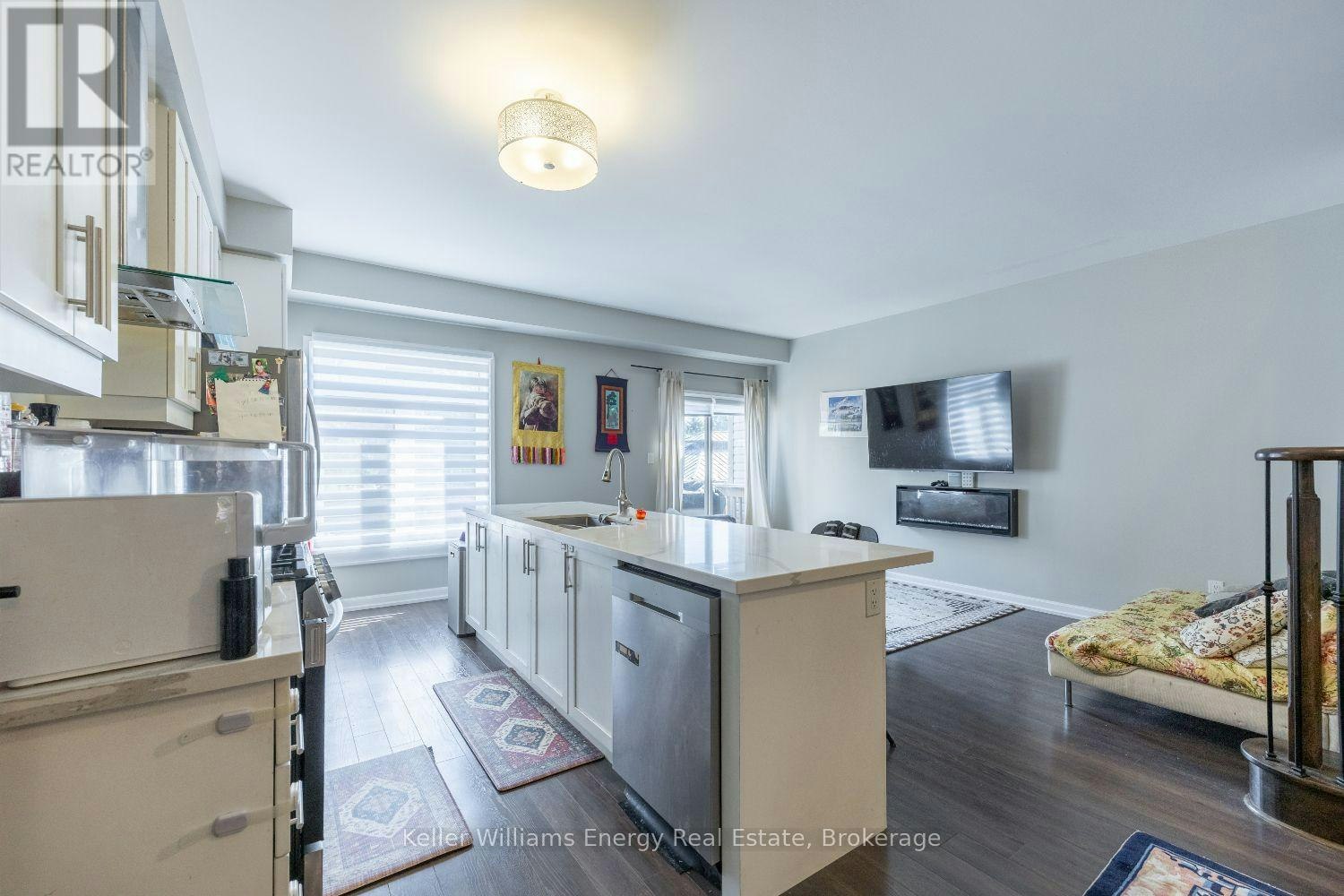 72 Longshore Way, Whitby, ON, L1N 0M1 - 5