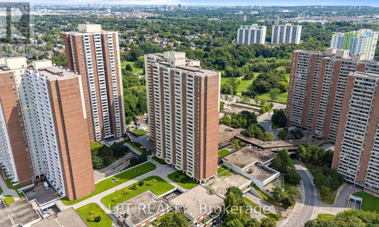 2811-5 Massey Square