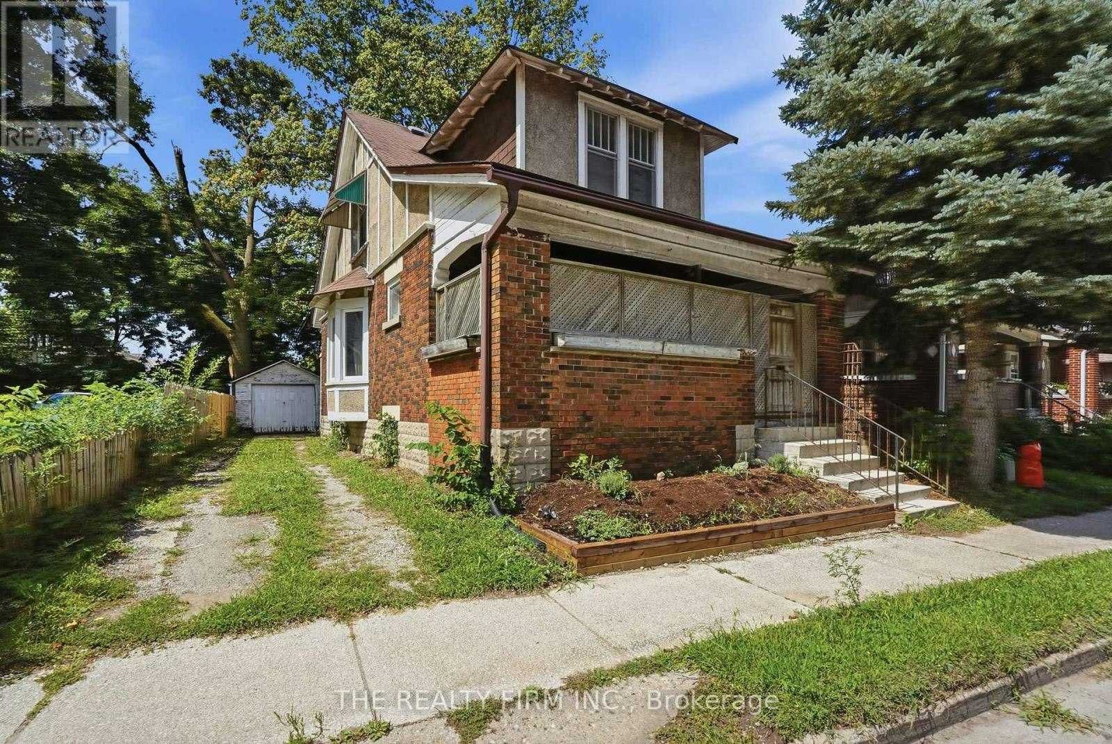 35 Wharncliffe Road S, London, ON, N6J 2J5