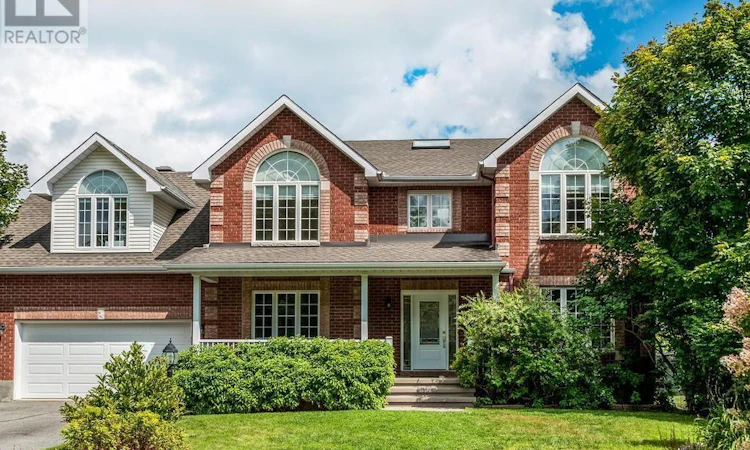 5 Hearn Crescent