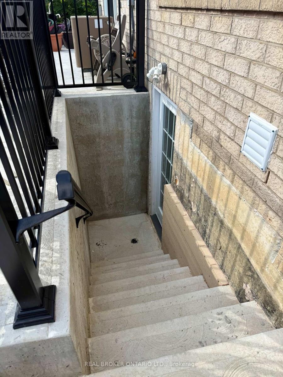 BSMT-42 Sunnyview Road, Brampton, ON, L7A 3E4 - 13