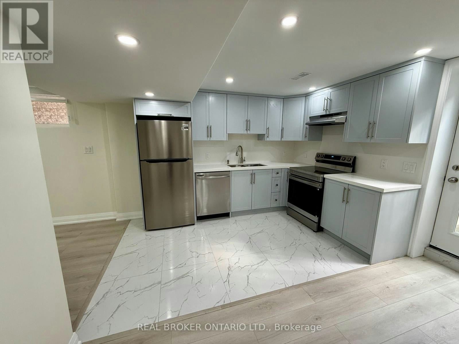 BSMT-42 Sunnyview Road, Brampton, ON, L7A 3E4