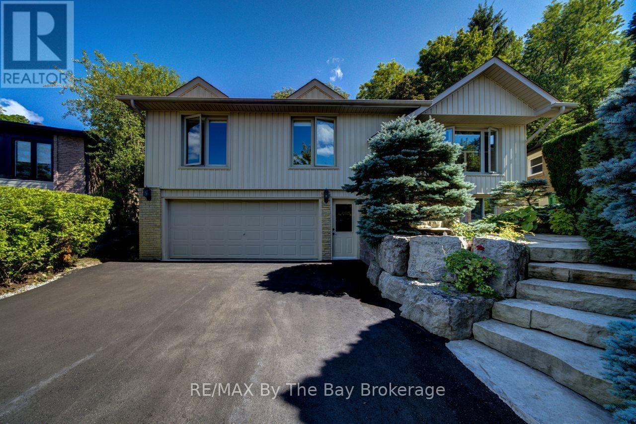 50 Hilltop Court, Caledon, ON, L7E 2P8