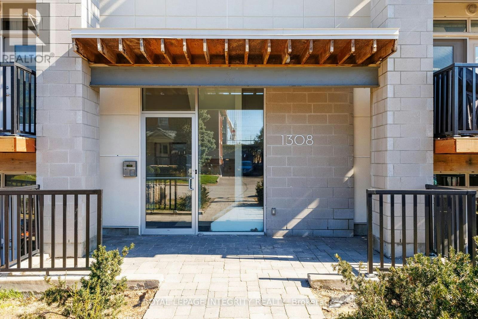 202-1308 Thames Street, Ottawa, ON, K1Z 7N4 - 4