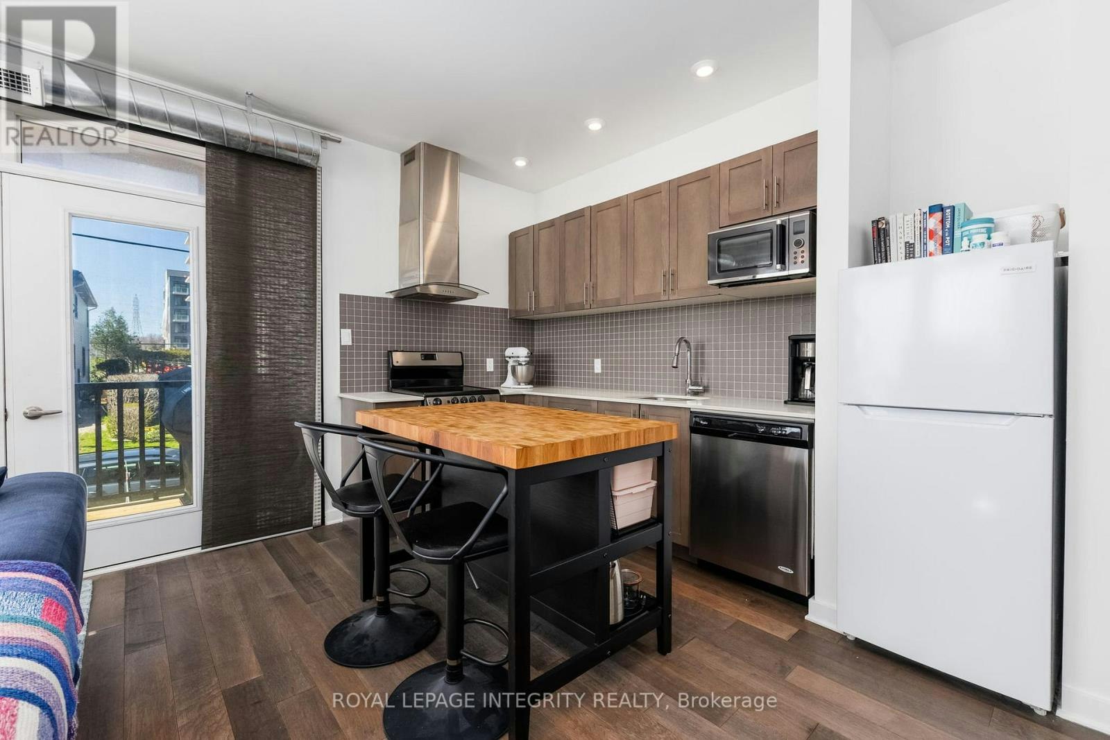 202-1308 Thames Street, Ottawa, ON, K1Z 7N4 - 9