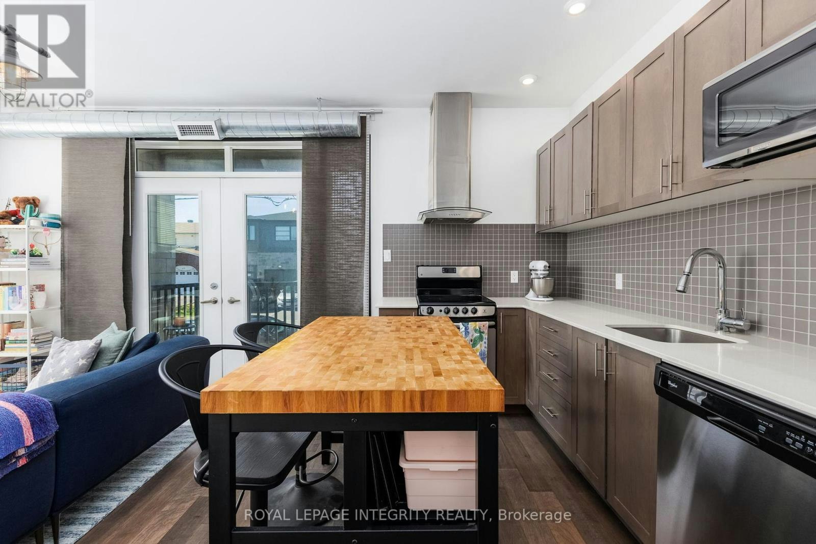 202-1308 Thames Street, Ottawa, ON, K1Z 7N4 - 8