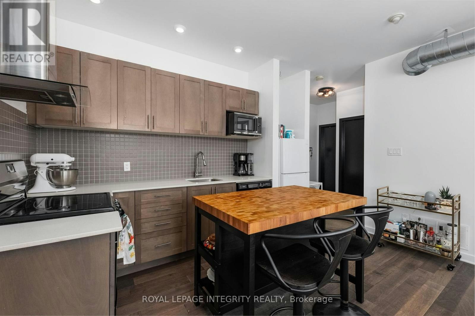 202-1308 Thames Street, Ottawa, ON, K1Z 7N4 - 10