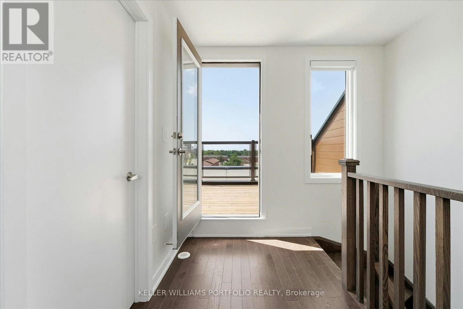 372 Lawrence Heights Way, Toronto, ON, M6A 0E8 - 37