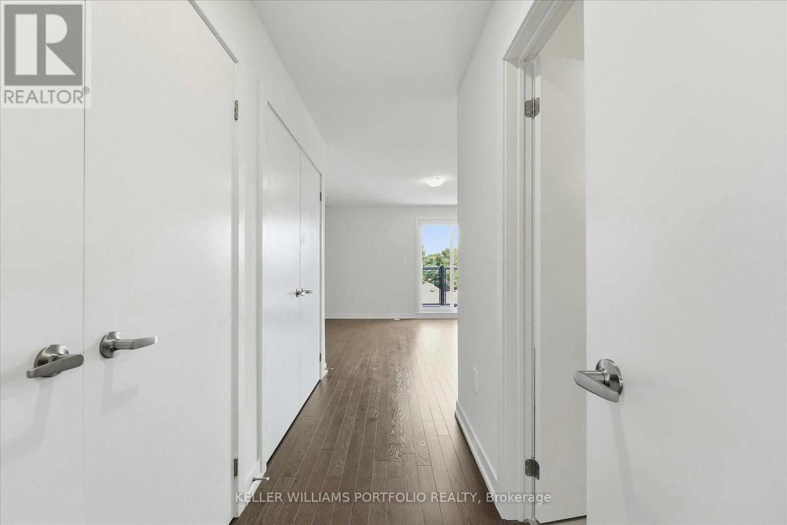 372 Lawrence Heights Way, Toronto, ON, M6A 0E8 - 26