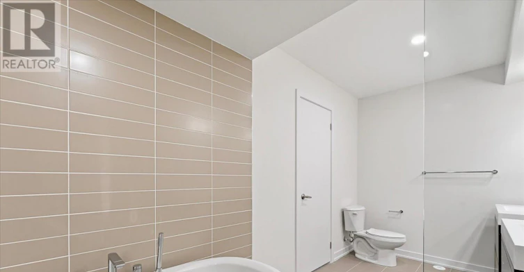 372 Lawrence Heights Way, Toronto, ON, M6A 0E8 - 32