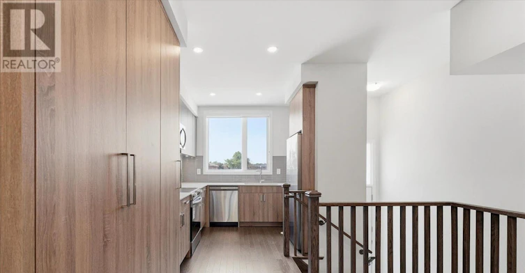 372 Lawrence Heights Way, Toronto, ON, M6A 0E8 - 12