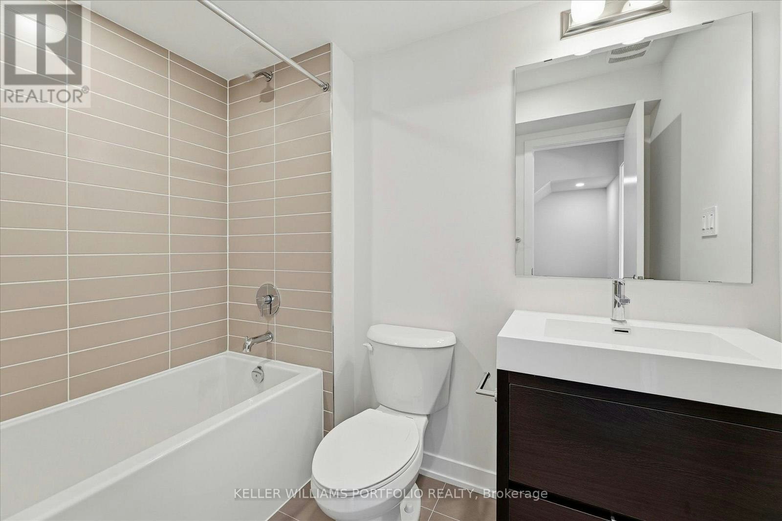 372 Lawrence Heights Way, Toronto, ON, M6A 0E8 - 18