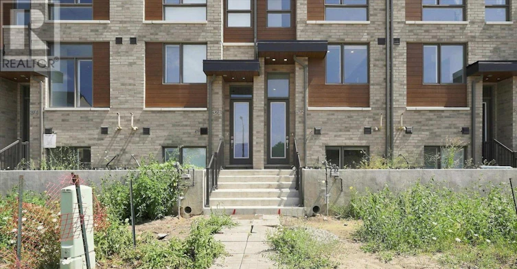 372 Lawrence Heights Way, Toronto, ON, M6A 0E8 - 3