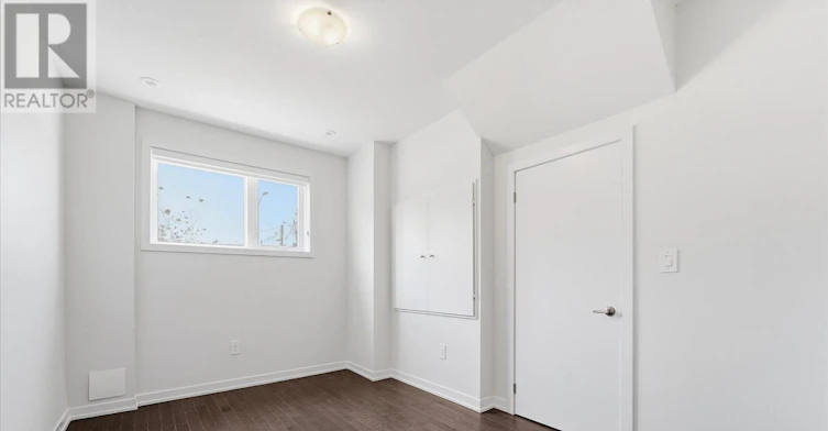 372 Lawrence Heights Way, Toronto, ON, M6A 0E8 - 33