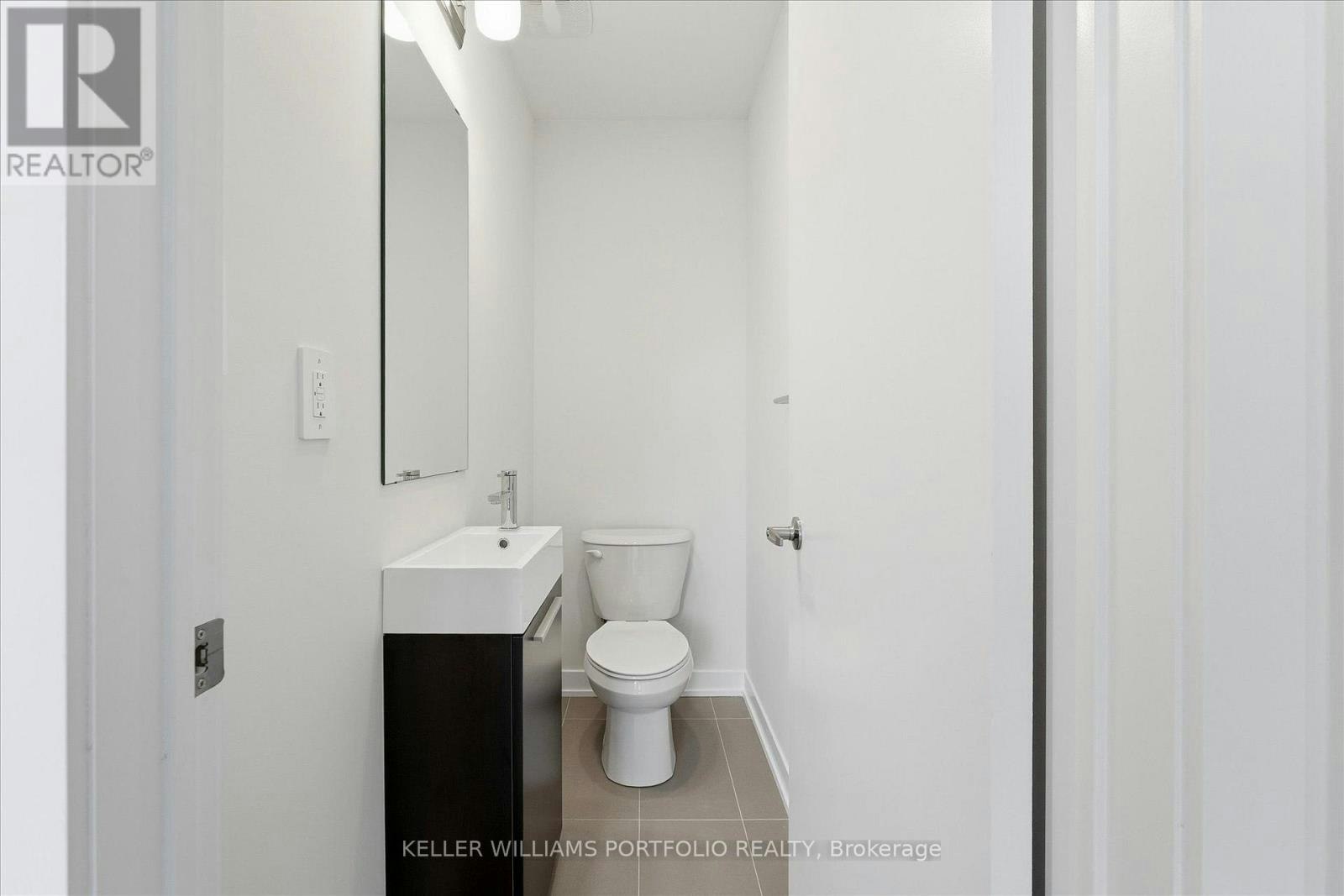 372 Lawrence Heights Way, Toronto, ON, M6A 0E8 - 15