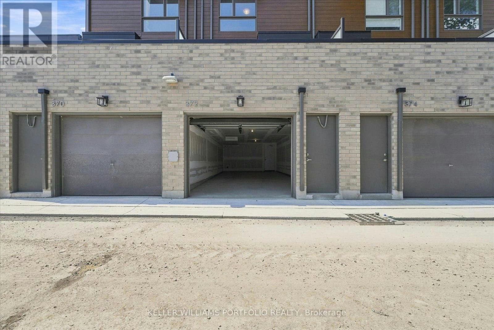 372 Lawrence Heights Way, Toronto, ON, M6A 0E8 - 49