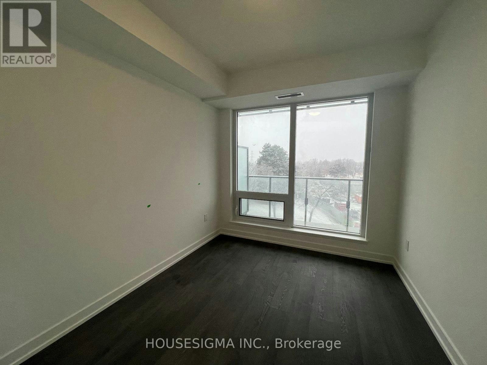 N540-7 Golden Lion Heights, Toronto, ON, M2M 0C1 - 5