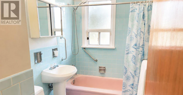 43 Spalding Road, Toronto, ON, M3K 1J8 - 3