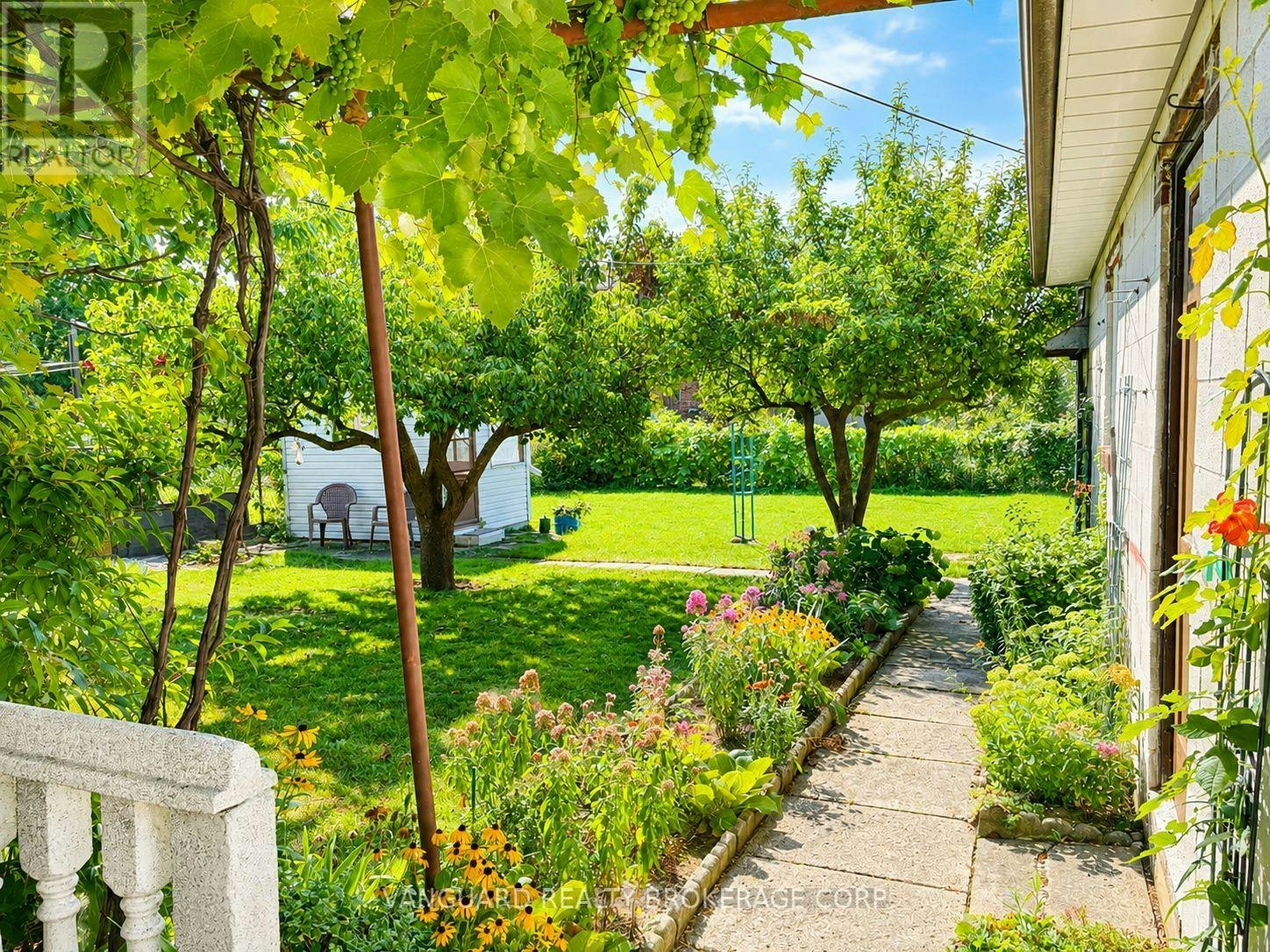 43 Spalding Road, Toronto, ON, M3K 1J8 - 11