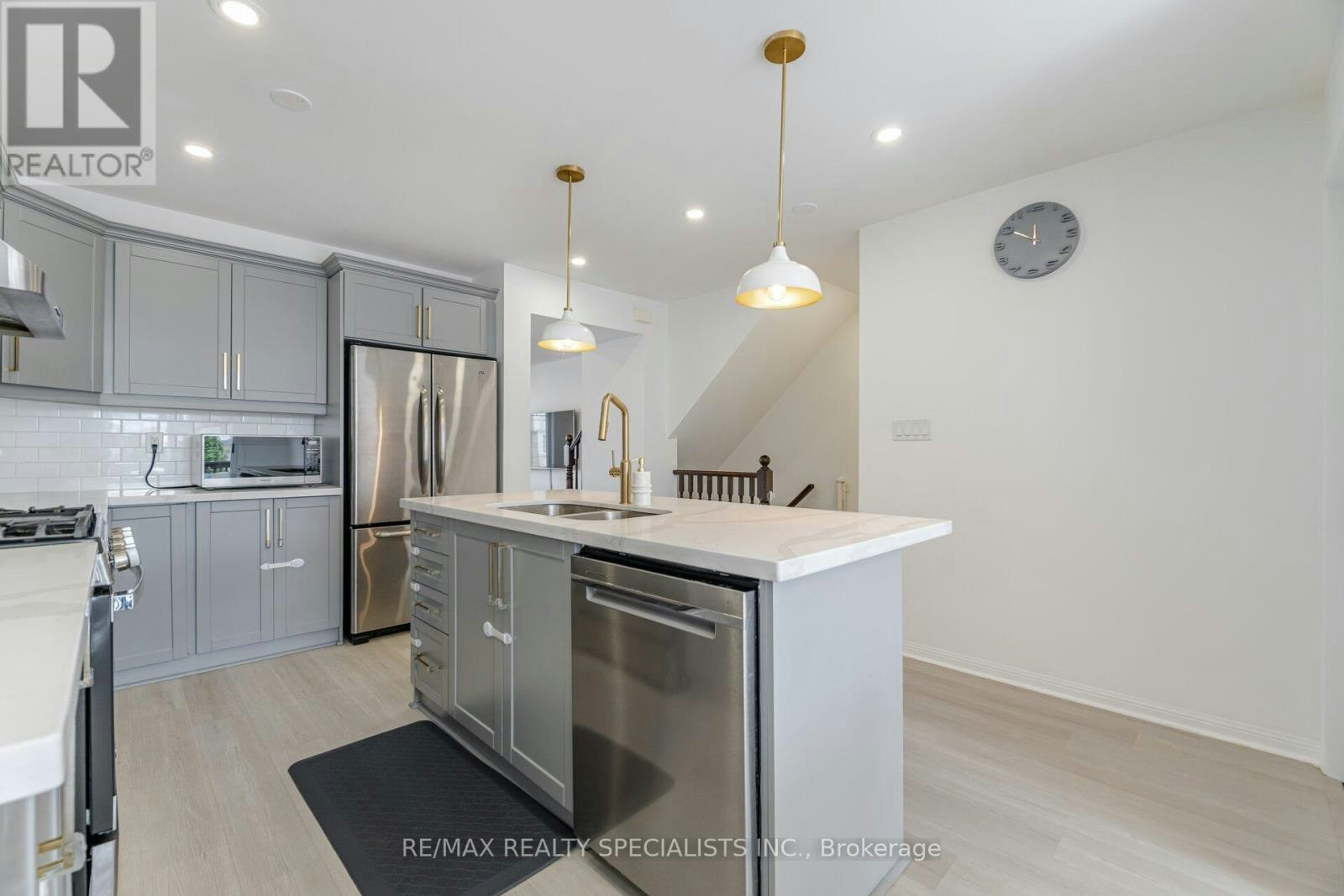 81 Vanhorne Close, Brampton, ON, L7A 0X9 - 11