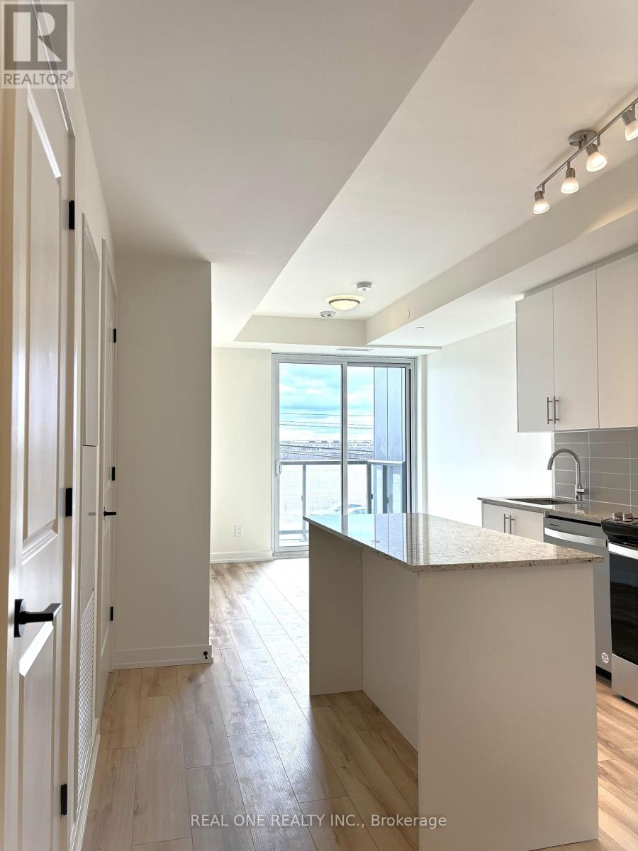 211-335 Wheat Boom Drive, Oakville, ON, L6H 7X5 - 4