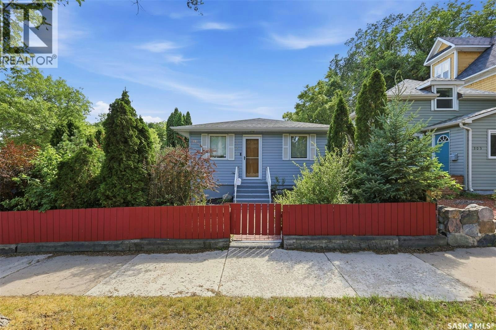 301 29th Street W, Saskatoon, SK, S7L 0M2