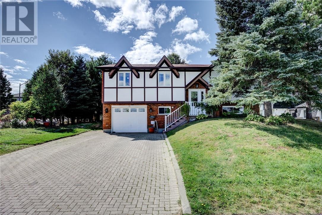 844 Windermere Crescent, Greater Sudbury, ON, P3A 5A5