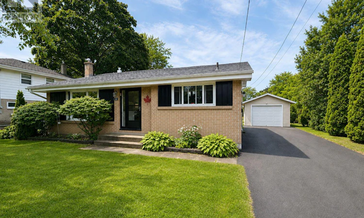 32 Glen Road