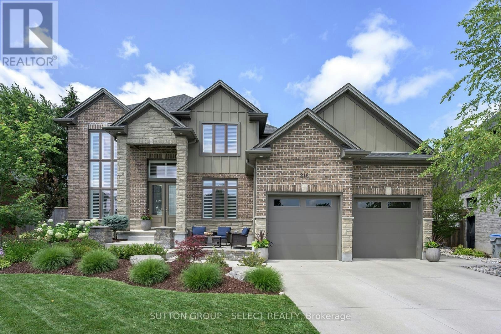 216 Martin Drive, Komoka, ON, N0M 2A0