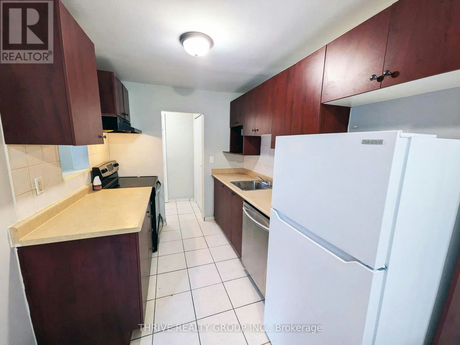 111-931 Wonderland Road S, London, ON, N6K 2X6 - 8