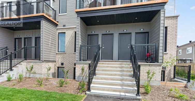 285 Lamarche Avenue, Ottawa, ON, K1W 0Y3 - 3