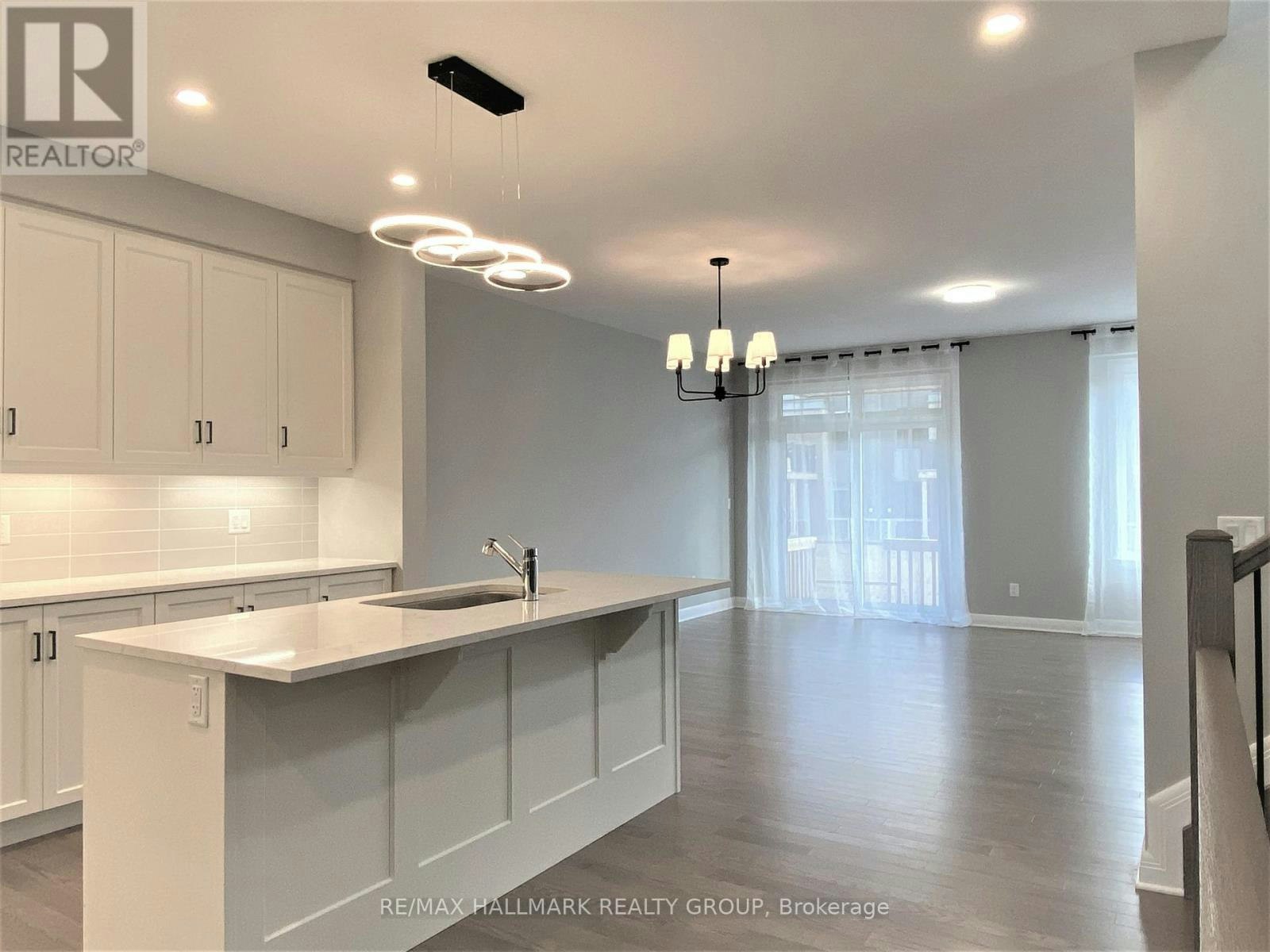 72 Michael Stoqua Street W, Ottawa, ON, K1K 5A2 - 9