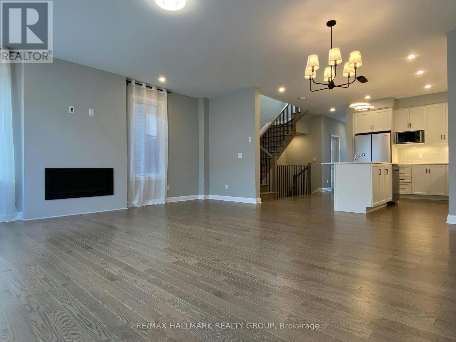 72 Michael Stoqua Street W, Ottawa, ON, K1K 5A2 - 12