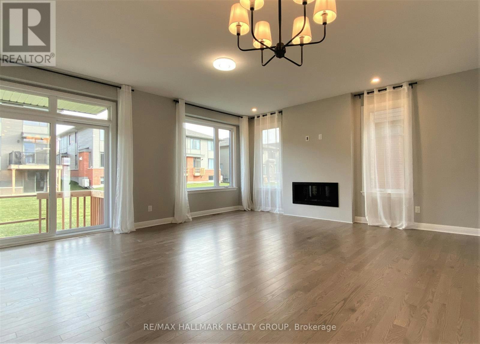 72 Michael Stoqua Street W, Ottawa, ON, K1K 5A2 - 10
