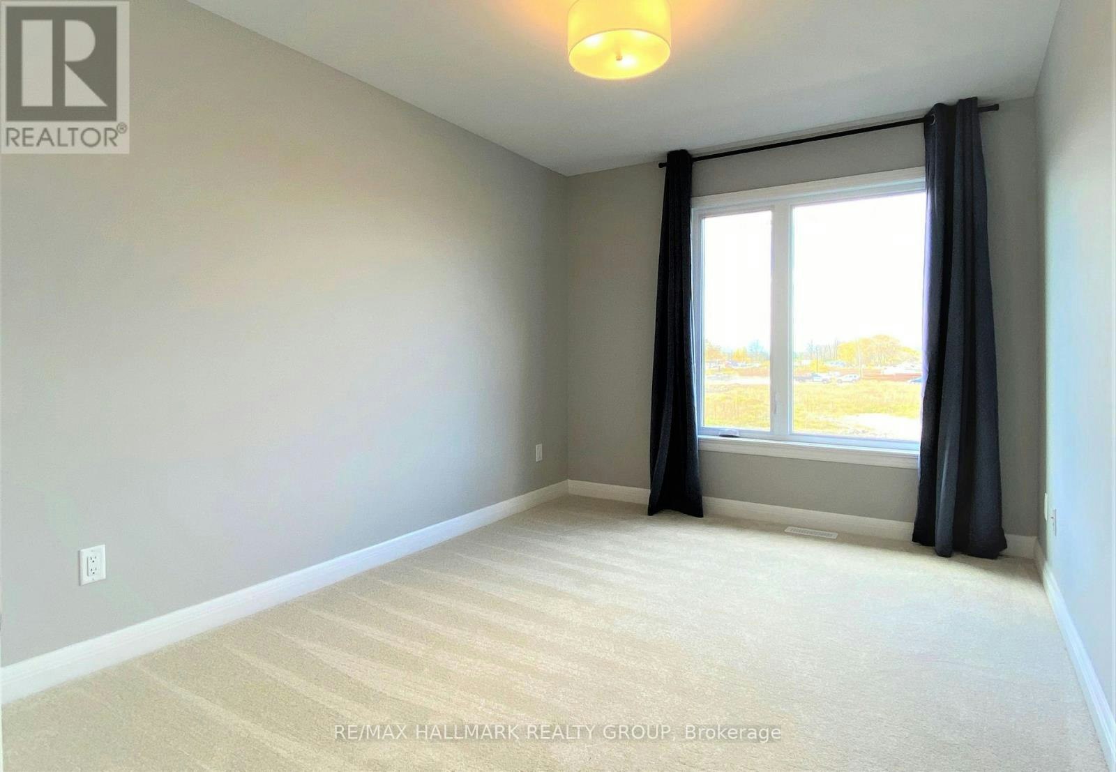 72 Michael Stoqua Street W, Ottawa, ON, K1K 5A2 - 24