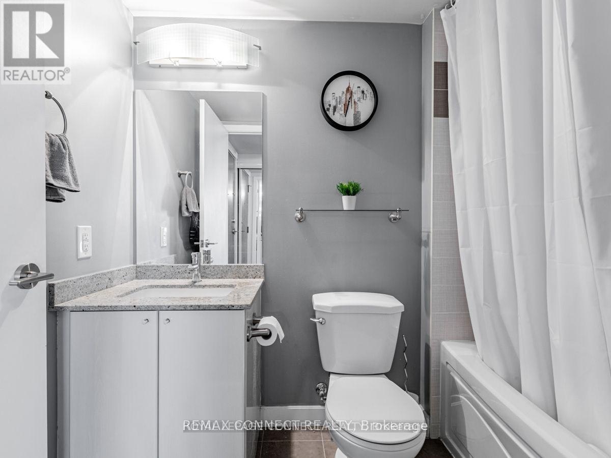 1407-18 Harbour Street, Toronto, ON, M5J 2Z6 - 17