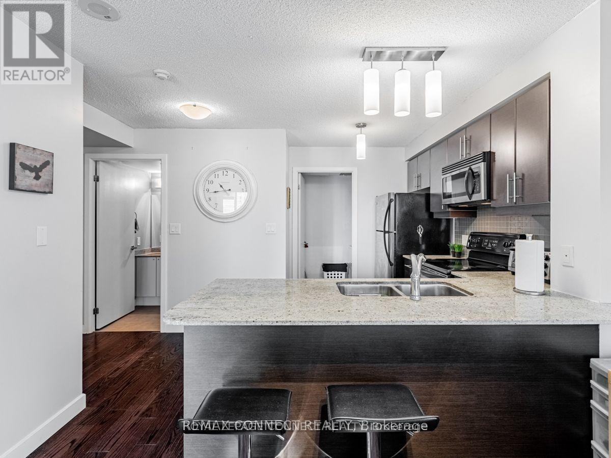 1407-18 Harbour Street, Toronto, ON, M5J 2Z6 - 13