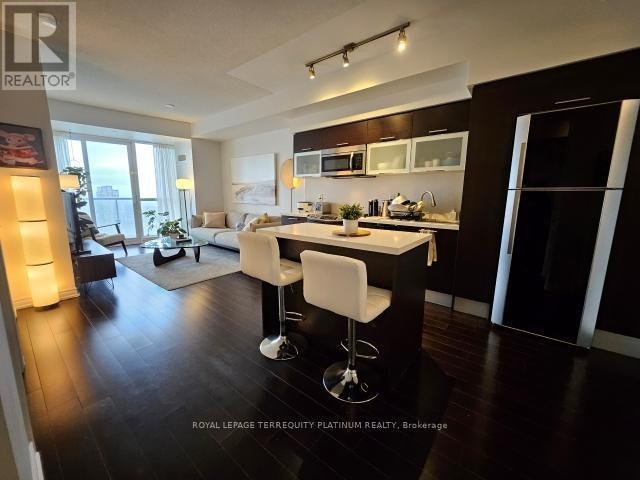 4205-386 Yonge Street, Toronto, ON, M5B 0A5 - 2