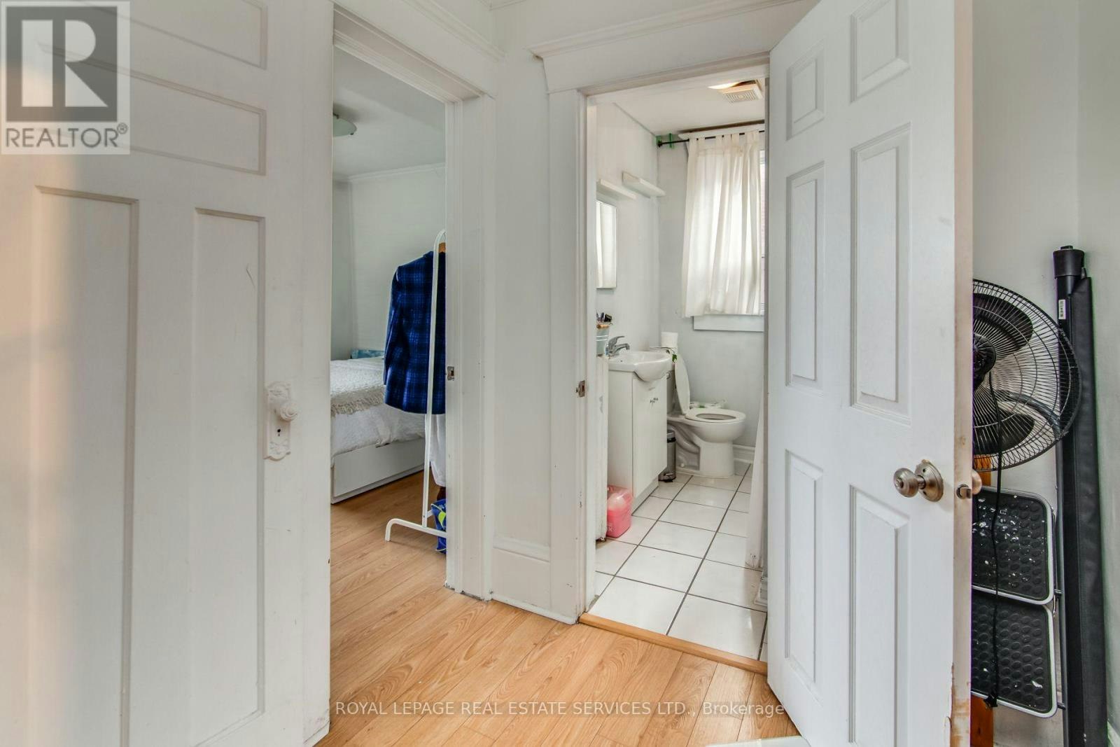 2-50 Rusholme Road, Toronto, ON, M6J 3H5 - 12