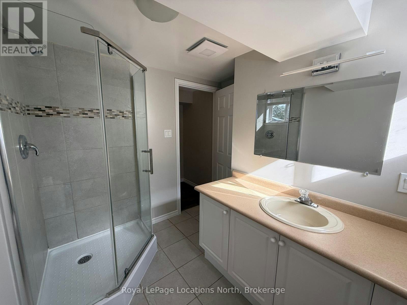 LOWER-51 Raglan Street, Collingwood, ON, L9Y 4Y6 - 18