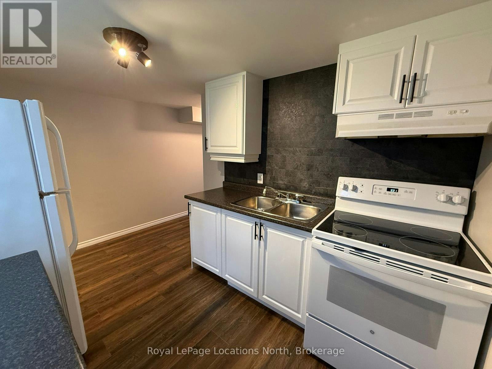 LOWER-51 Raglan Street, Collingwood, ON, L9Y 4Y6 - 12