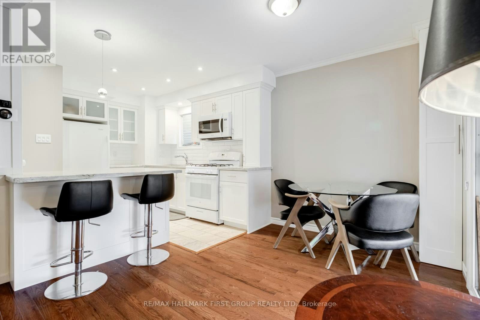 30 Stockbridge Crescent, Ajax, ON, L1T 2G7 - 4