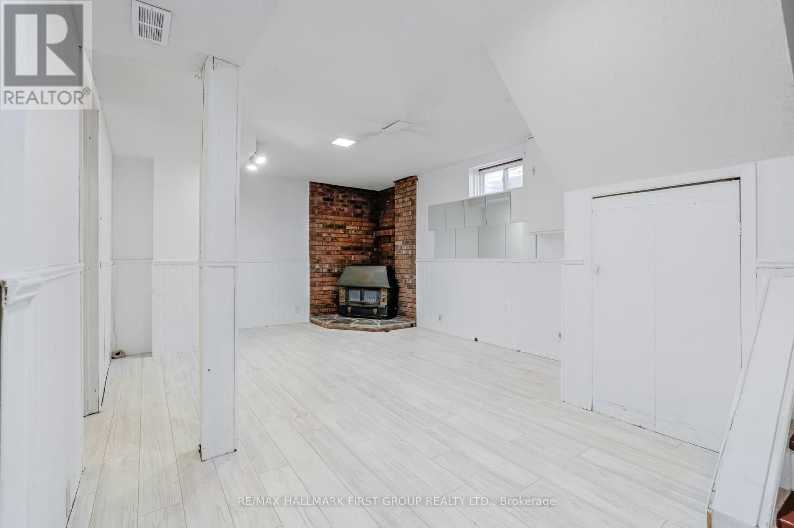 30 Stockbridge Crescent, Ajax, ON, L1T 2G7 - 11
