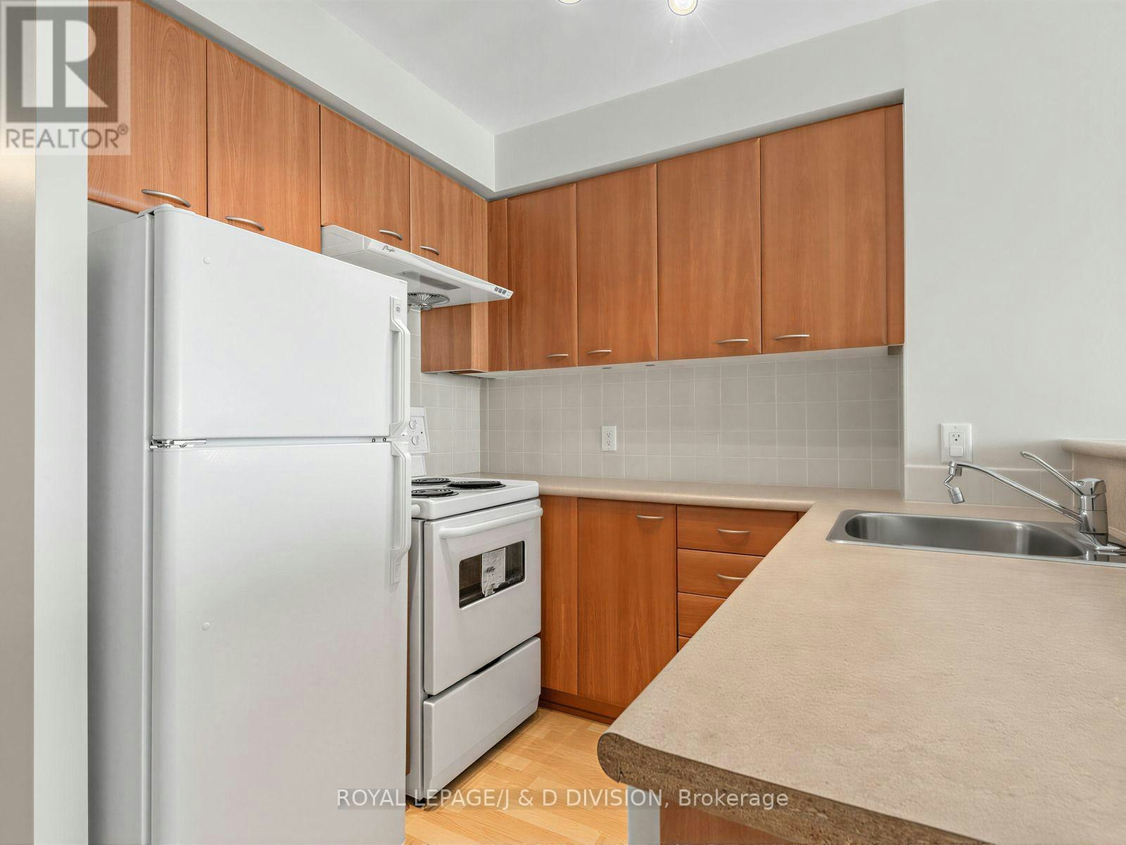 3002-38 Lee Centre Drive, Toronto, ON, M1H 3J7 - 8