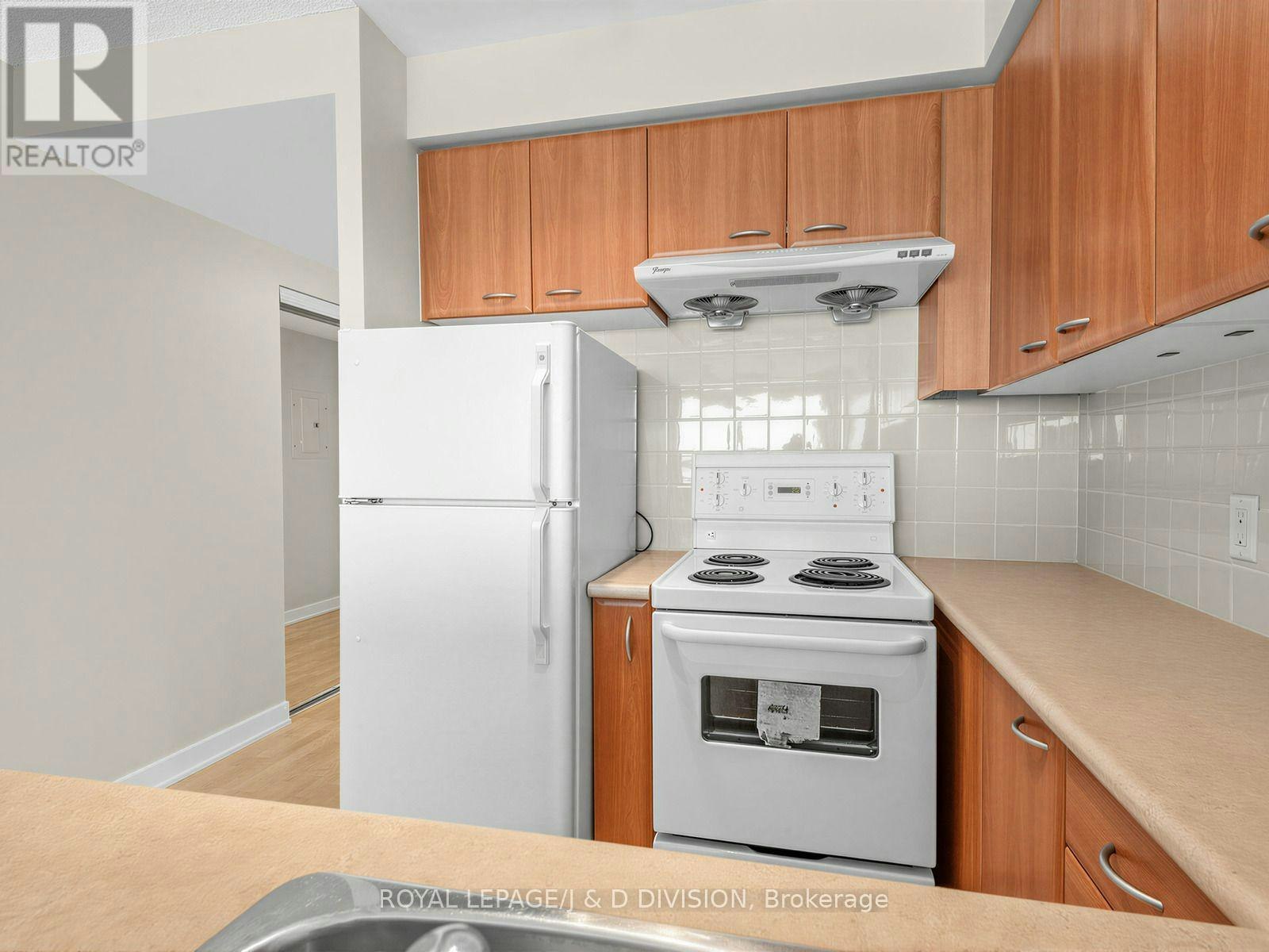 3002-38 Lee Centre Drive, Toronto, ON, M1H 3J7 - 10