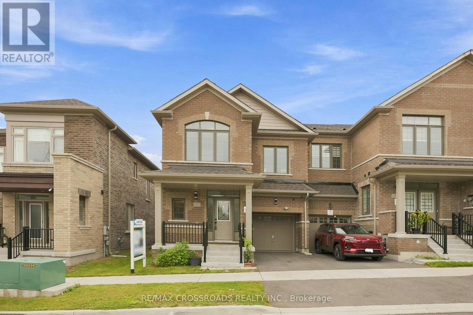 1257 Aquarius Trail, Pickering, ON, L1X 0L9
