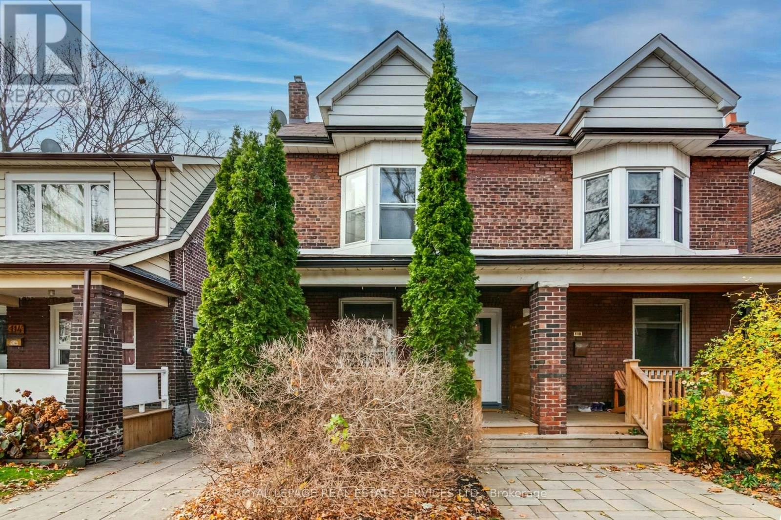 L-116 Gillard Avenue, Toronto, ON, M4J 4N6