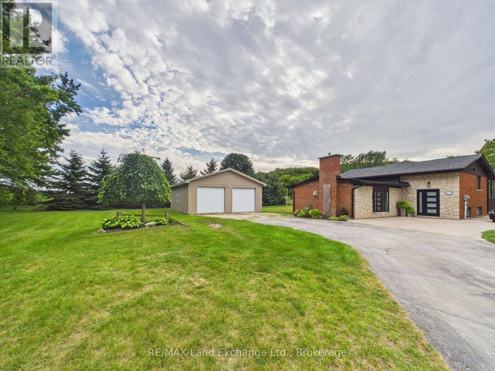 2 Park Street, Huron Kinloss, ON, N0G 2R0